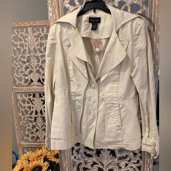 NEW Focus 2000 jacket size 10 - Picture 1 of 6
